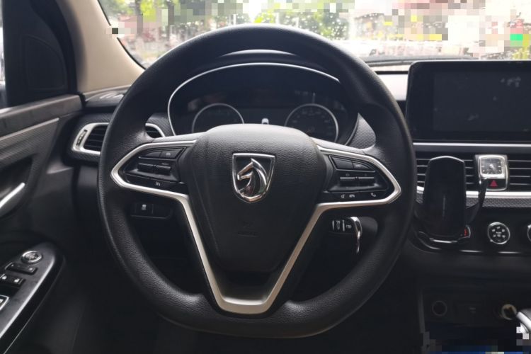 Used Baojun 730 2019 1.5T CVT Fashion Model 7 Seats China VI Emission Standard Steering Wheel