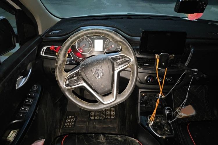 Used Baojun 730 2019 1.5L Manual Fashion Model 7-seater China VI Steering Wheel