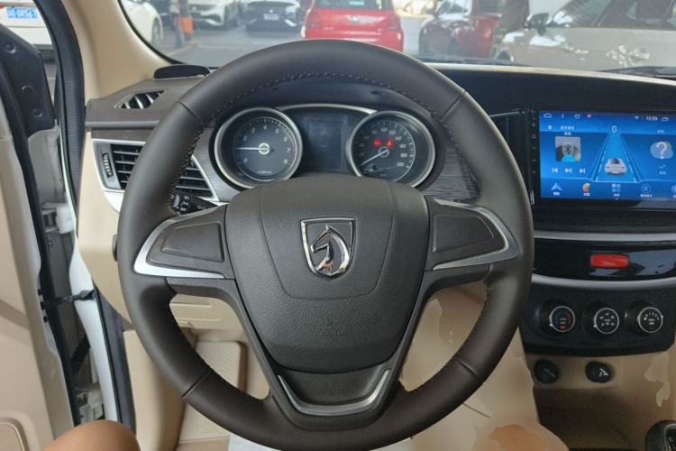 Used Baojun 730 2019 1.5L Manual Value Edition 7 Seats China VI Emission Standard Steering Wheel