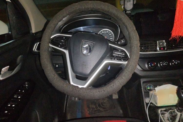 Used Baojun 730 2019 1.5L Manual Fashion Model 7-seater China VI Steering Wheel