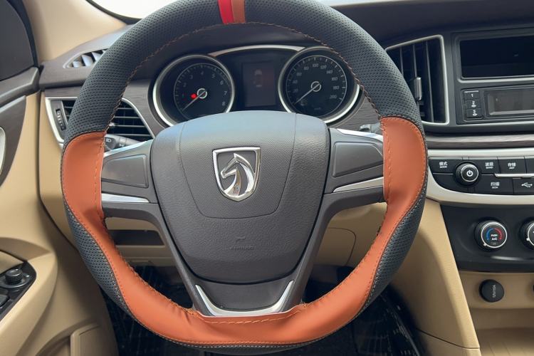 Used Baojun 730 2019 1.5L Manual Value Edition 7 Seats China VI Emission Standard Steering Wheel