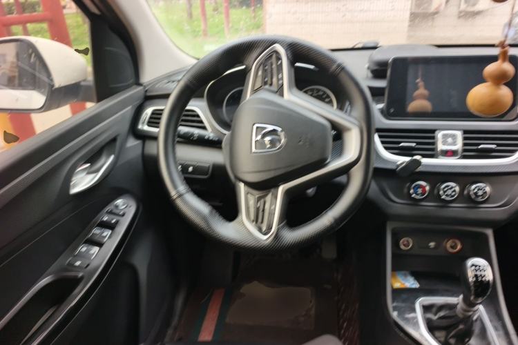 Used Baojun 730 2019 1.5L Manual Fashion Model 7-seater China VI Steering Wheel