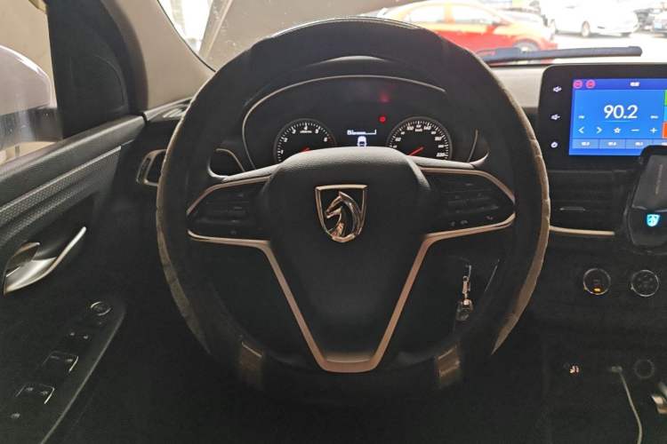 Used Baojun 730 2019 1.5T CVT Fashion Model 7 Seats China VI Emission Standard Steering Wheel