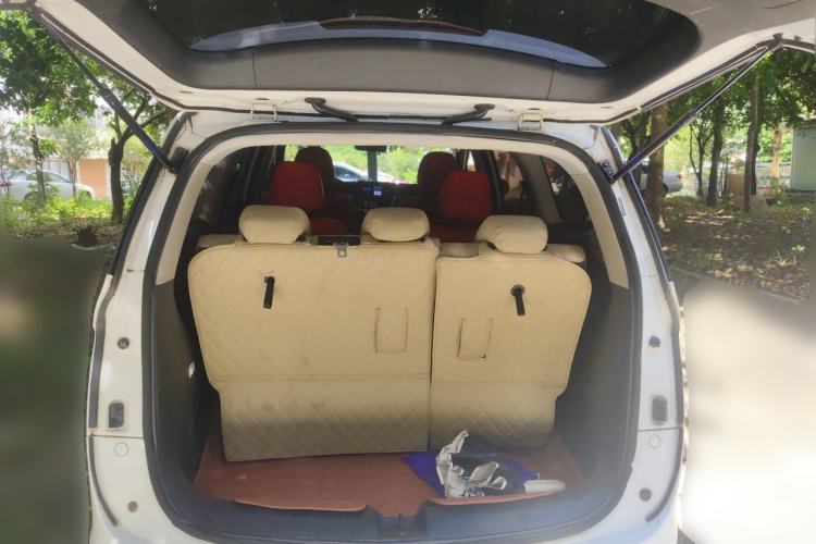 Used Baojun 730 2019 1.5T Manual Fashion Model 7-seater National V Trunk