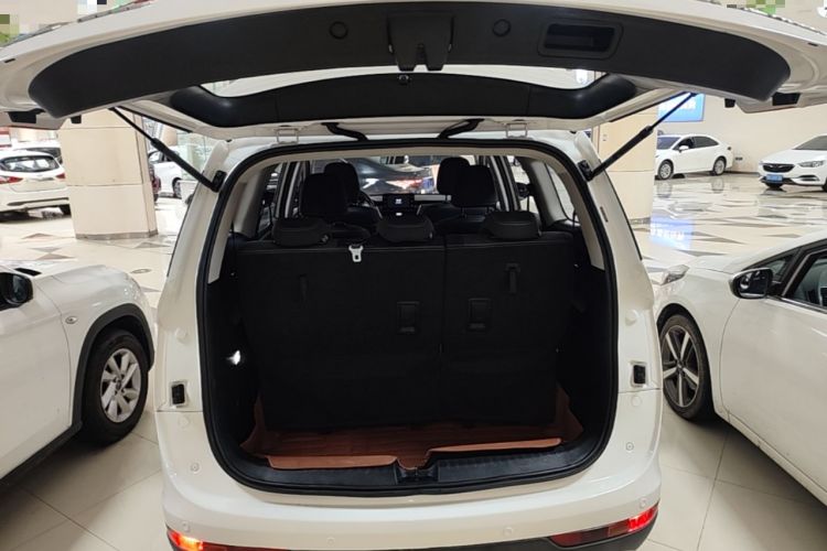Used Baojun 730 2019 1.5T Manual Fashion Model 7-seater National V Trunk