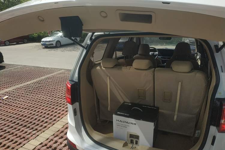 Used Baojun 730 2019 1.5L Manual Value Edition 7 Seats China VI Emission Standard Trunk