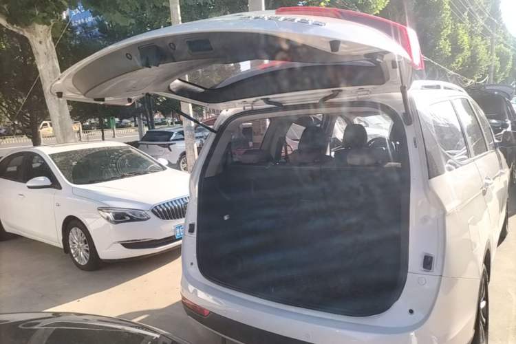 Used Baojun 730 2019 1.5L Manual Fashion Model 7-seater National V Trunk
