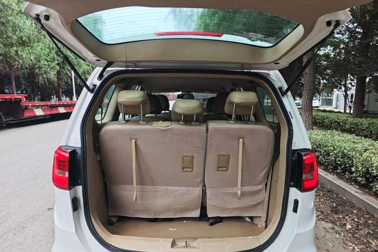 Used Baojun 730 2019 1.5L Manual Value Edition 7 Seats China VI Emission Standard Trunk
