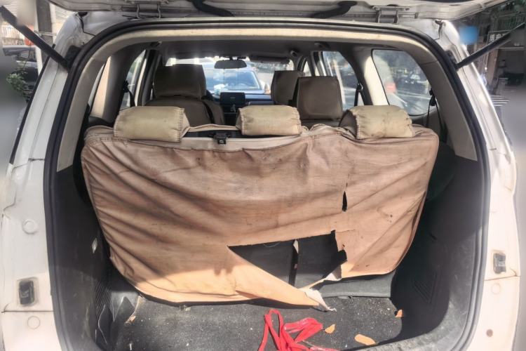 Used Baojun 730 2019 1.5L Manual Fashion Model 7-seater National V Trunk