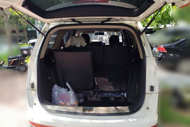 Used Baojun 730 2019 1.5T Manual Fashion Model 7-seater National V Trunk