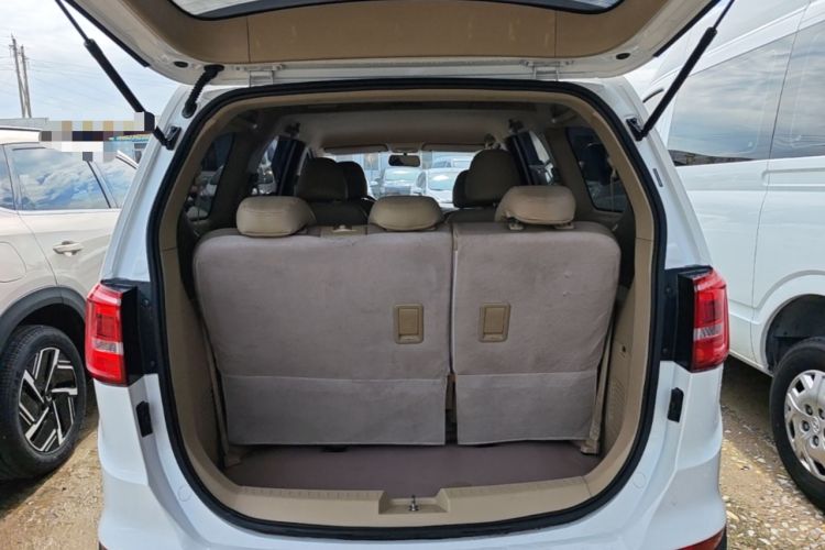 Used Baojun 730 2019 1.5L Manual Value Edition 7 Seats China VI Emission Standard Trunk