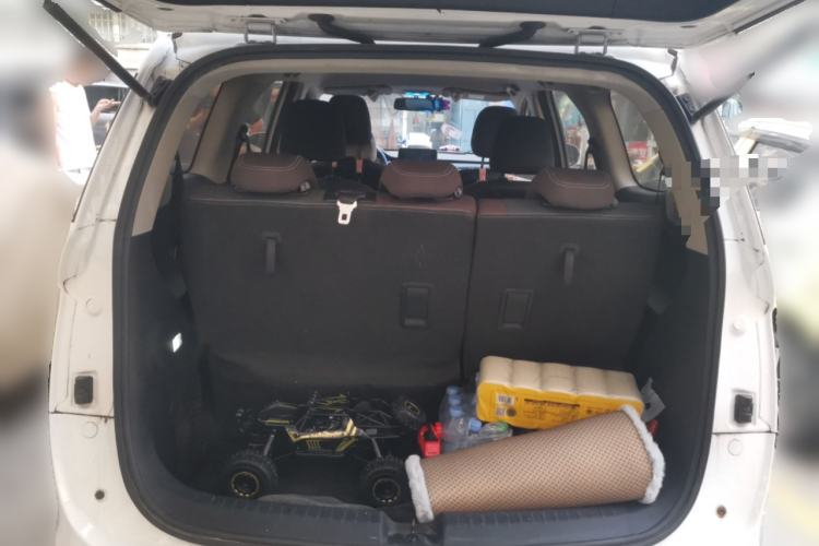 Used Baojun 730 2019 1.5L Manual Fashion Model 7-seater China VI Trunk