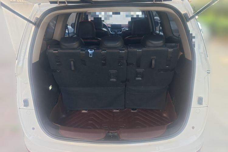 Used Baojun 730 2019 1.5T Manual Fashion Model 7-seater China VI Trunk