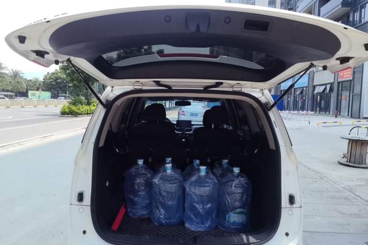 Used Baojun 730 2019 1.5L Manual Fashion Model 7-seater China VI Trunk