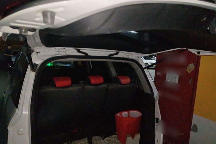 Used Baojun 730 2019 1.5L Manual Fashion Model 7-seater China VI Trunk