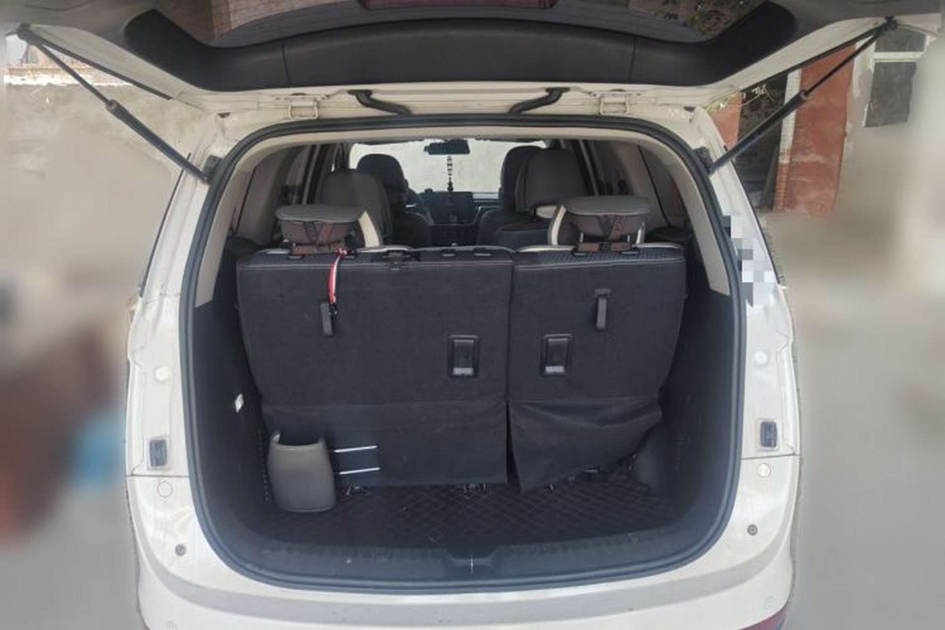 Used Baojun 730 2019 1.5L Manual Fashion Model 7-seater China VI Trunk