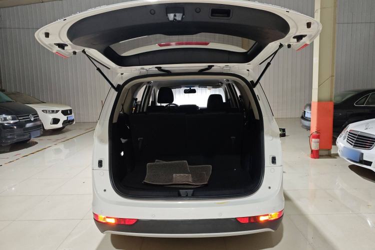 Used Baojun 730 2019 1.5T CVT Fashion Model 7 Seats China VI Emission Standard Trunk