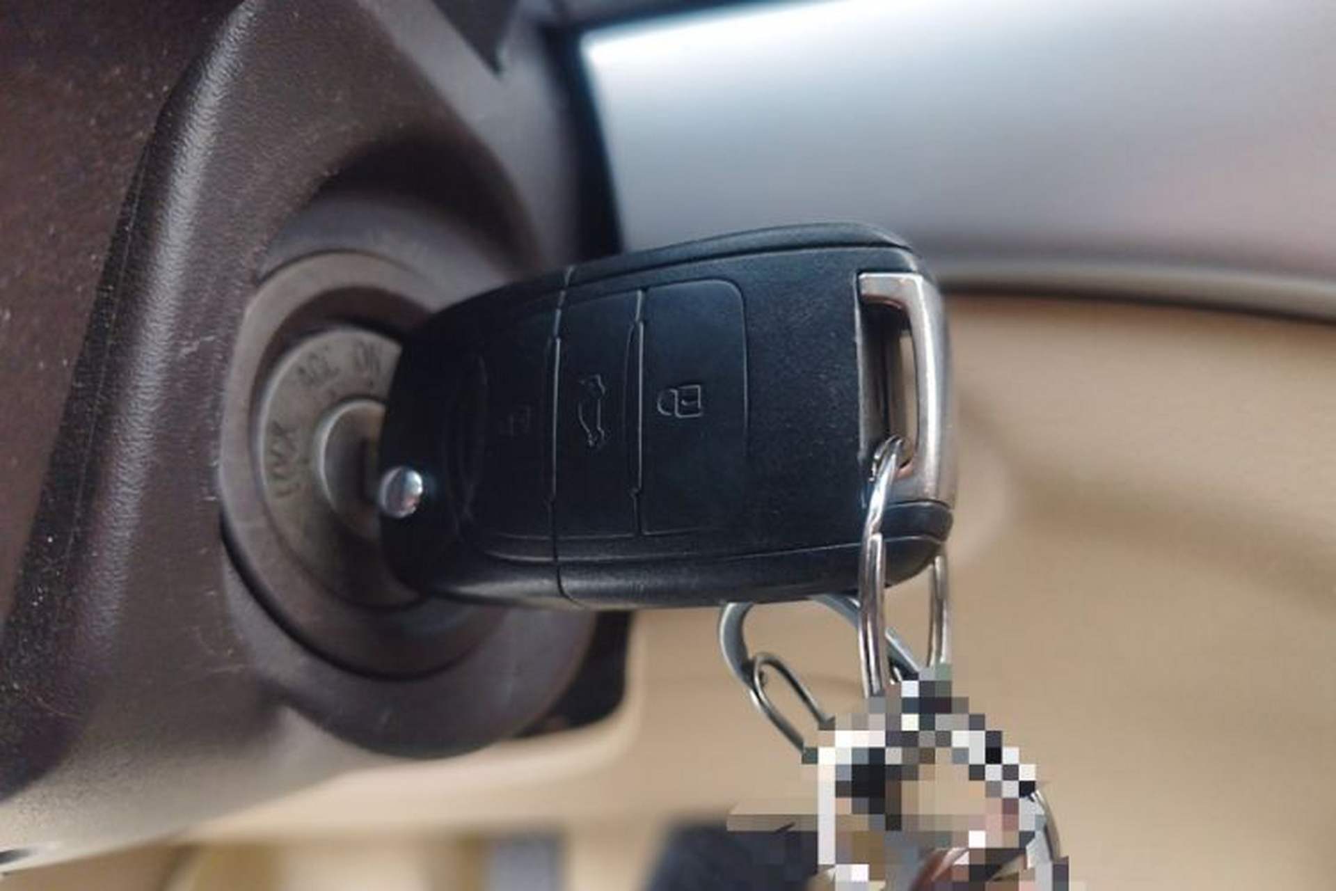 Used Baojun 730 2019 1.5L Manual Value Edition 7 Seats China VI Emission Standard Vehicle Key