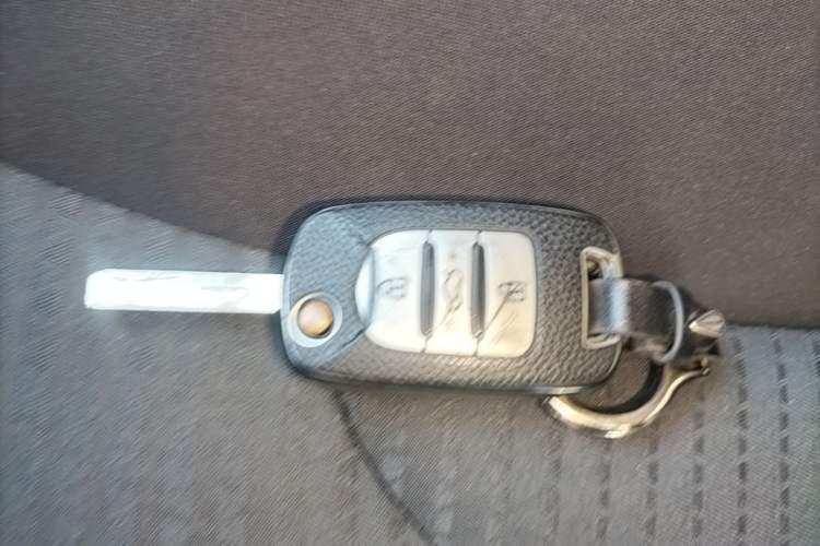 Used Baojun 730 2019 1.5L Manual Fashion Model 7-seater National V Vehicle Key