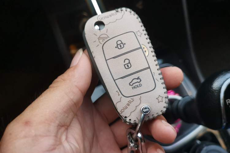 Used Baojun 730 2019 1.5L Manual Fashion Model 7-seater China VI Vehicle Key