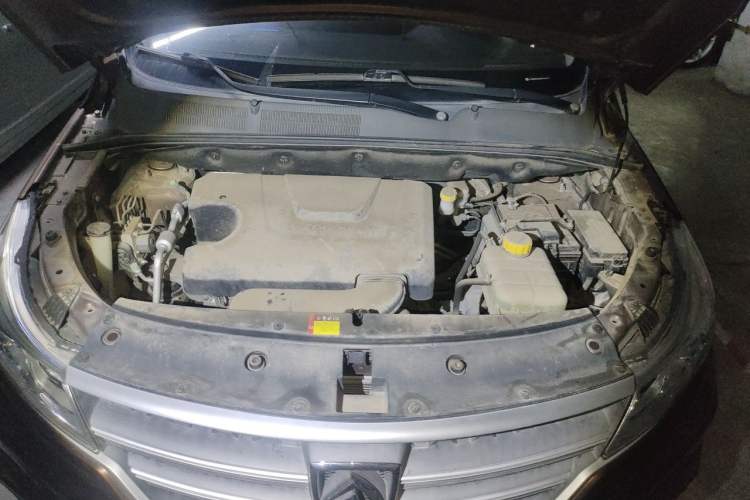 Used Baojun 730 2021 1.5L Manual Fashion Version 7 Seats Engine Bay
