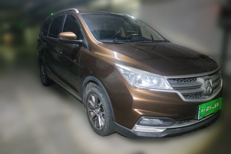 Used Baojun 730 2021 1.5L Manual Fashion Version 7 Seats Front Right 45 Deg