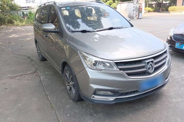 Used Baojun 730 2021 1.5L Manual Fashion Version 7 Seats Front Right 45 Deg