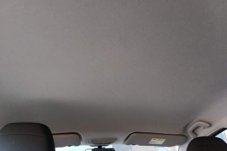 Used Baojun 730 2021 1.5L Manual Fashion Version 7 Seats Headliner