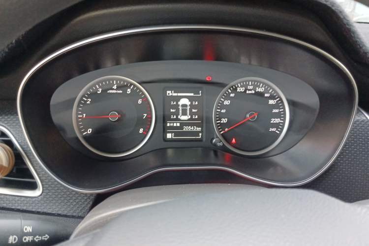 Used Baojun 730 2021 1.5L Manual Fashion Version 7 Seats Instrument Cluster