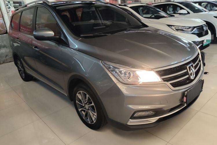Used Baojun 730 2021 1.5L Manual Fashion Version 7 Seats Front Right 45 Deg