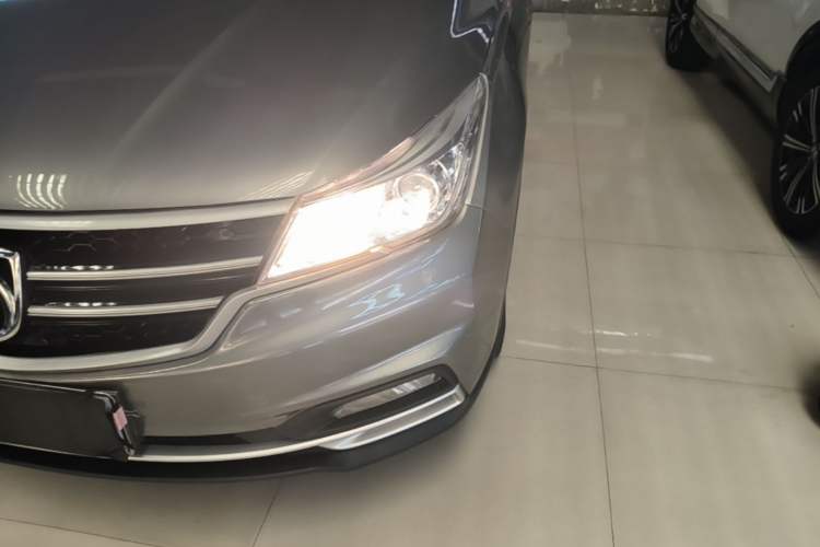 Used Baojun 730 2021 1.5L Manual Fashion Version 7 Seats Left Front Headlight