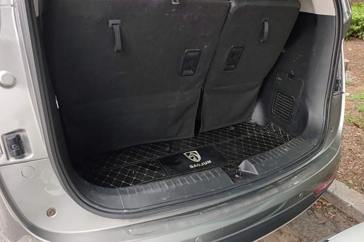 Used Baojun 730 2021 1.5L Manual Fashion Version 7 Seats Trunk