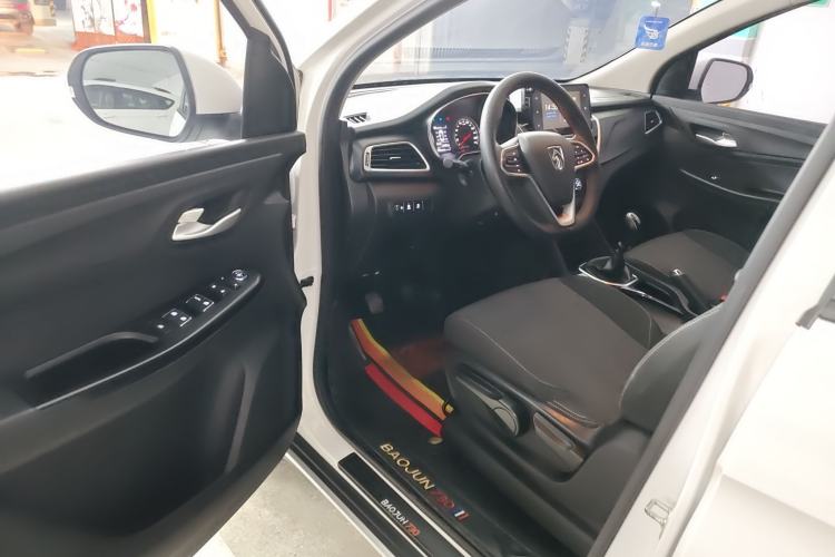 Used Baojun 730 2021 1.5L Manual Fashion Version 7 Seats Driver Seat