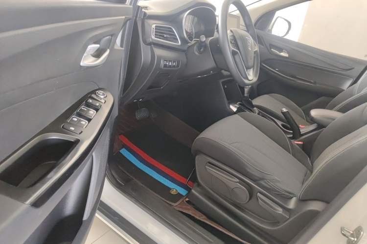 Used Baojun 730 2021 1.5T CVT Fashion Version 7 Seats Driver Seat