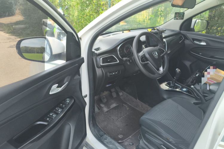 Used Baojun 730 2021 1.5L Manual Fashion Version 7 Seats Driver Seat