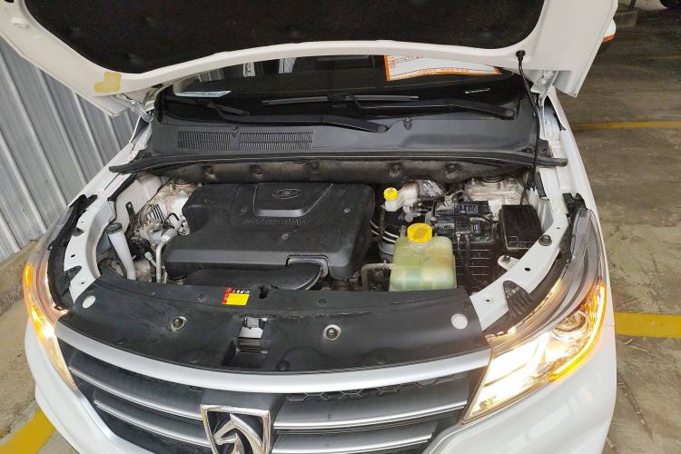 Used Baojun 730 2021 1.5L Manual Fashion Version 7 Seats Engine Bay