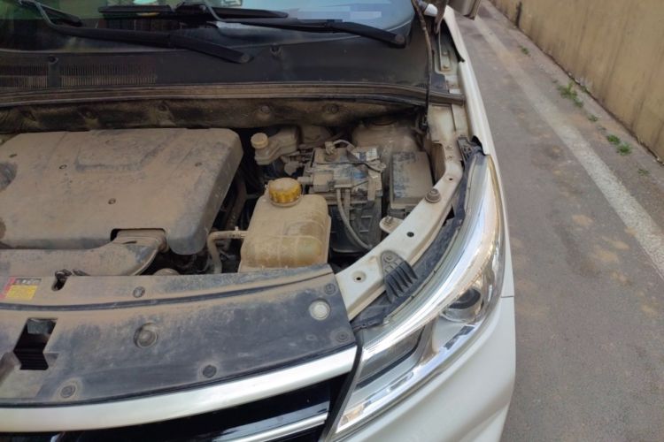 Used Baojun 730 2021 1.5L Manual Fashion Version 7 Seats Engine Bay Left
