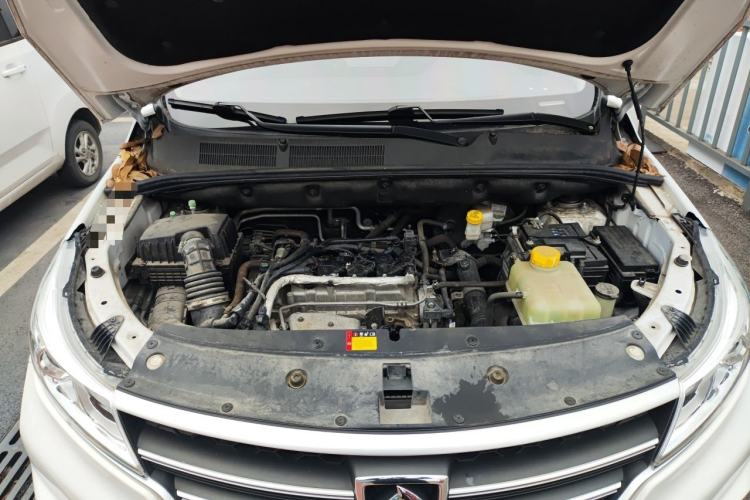 Used Baojun 730 2021 1.5T Manual Fashion Version 7 Seats Engine Bay
