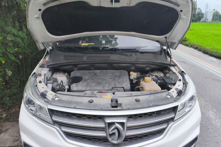 Used Baojun 730 2021 1.5L Manual Fashion Version 7 Seats Engine Bay