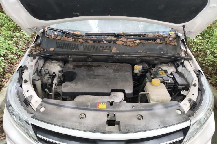 Used Baojun 730 2021 1.5L Manual Fashion Version 7 Seats Engine Bay
