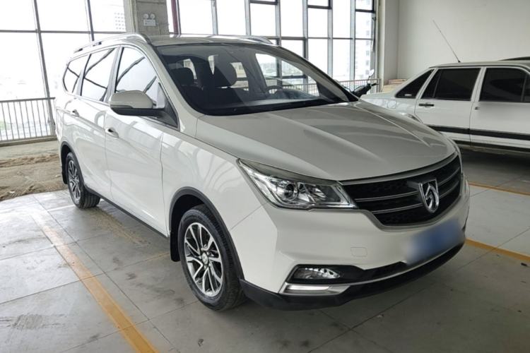 Used Baojun 730 2021 1.5L Manual Fashion Version 7 Seats Exterior 1