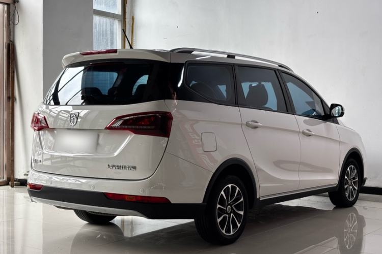 Used Baojun 730 2021 1.5L Manual Fashion Version 7 Seats Exterior 1