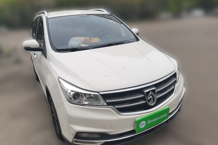 Used Baojun 730 2021 1.5L Manual Fashion Version 7 Seats Exterior 2