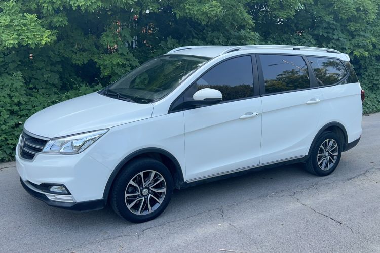 Used Baojun 730 2021 1.5T CVT Fashion Version 7 Seats Exterior 2
