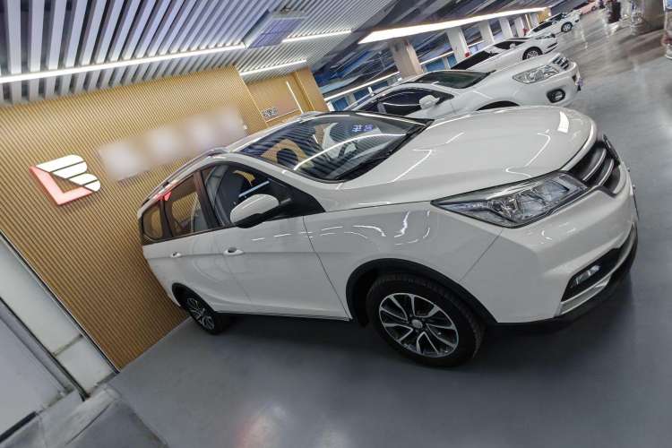 Used Baojun 730 2021 1.5T CVT Fashion Version 7 Seats Exterior 2