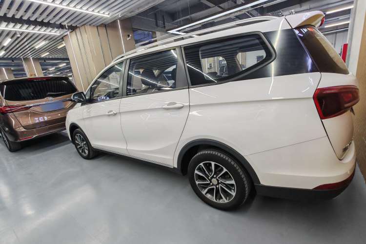 Used Baojun 730 2021 1.5T CVT Fashion Version 7 Seats Exterior 3