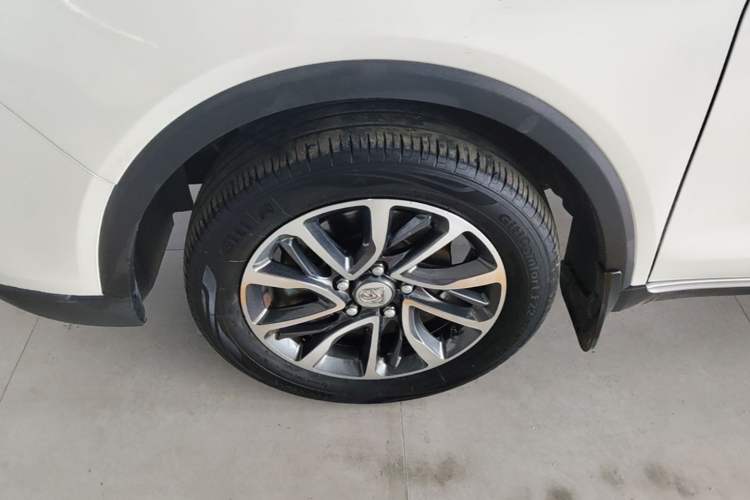 Used Baojun 730 2021 1.5L Manual Fashion Version 7 Seats Exterior 4