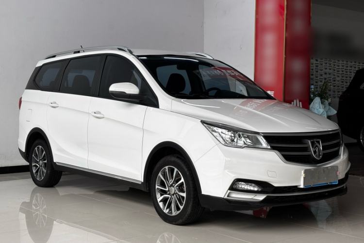 Used Baojun 730 2021 1.5L Manual Fashion Version 7 Seats Exterior 4
