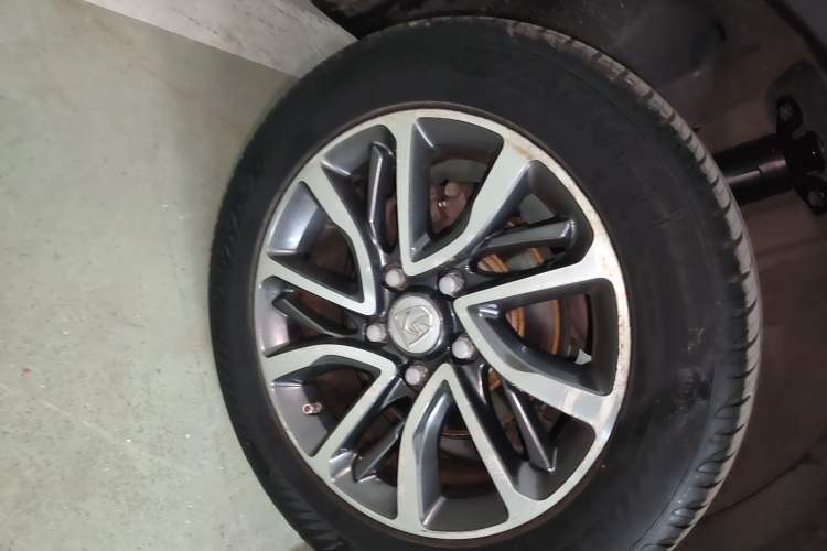 Used Baojun 730 2021 1.5L Manual Fashion Version 7 Seats Exterior 5