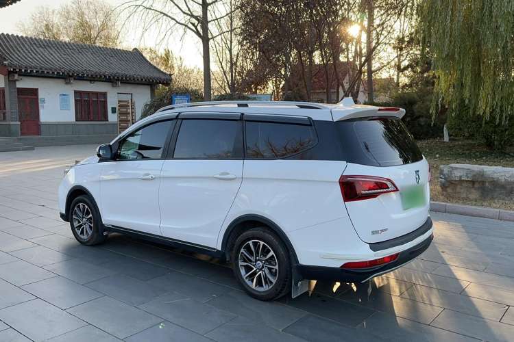 Used Baojun 730 2021 1.5L Manual Fashion Version 7 Seats Exterior 6